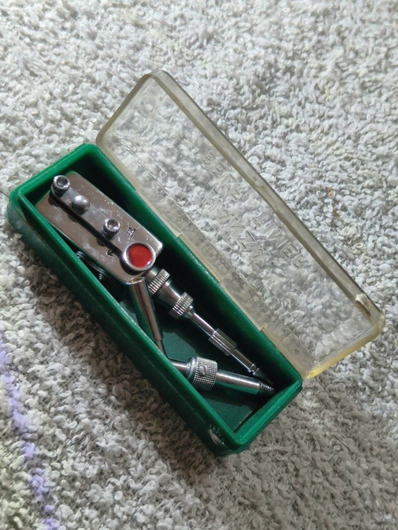 Vintage Hansa Self-Timer Mechanical Camera Timer with Case (Category: Cameras) located in Manila. Submitted by bigtym.picker (Listing ID 1467370126, Image 2). Description: FOR SALE!!! Price - 2000 PESOS ONLY NEGO PLS SEE PIC FOR DETAILS. Selling all items AS IS PLS. manage your Expectation We accept shipping nationwide Meetup - BACOOR or near MOA - Vintage mechanical camera self-timer made in Japan by Hansa - Sleek chrome finish featuring a disti