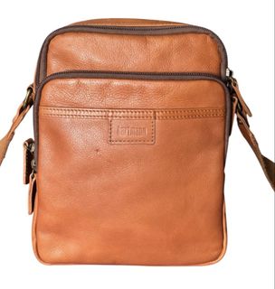 (Category: ) located in . Submitted by sartorial_finds (Listing ID 1467236196, Image 1). Description: .