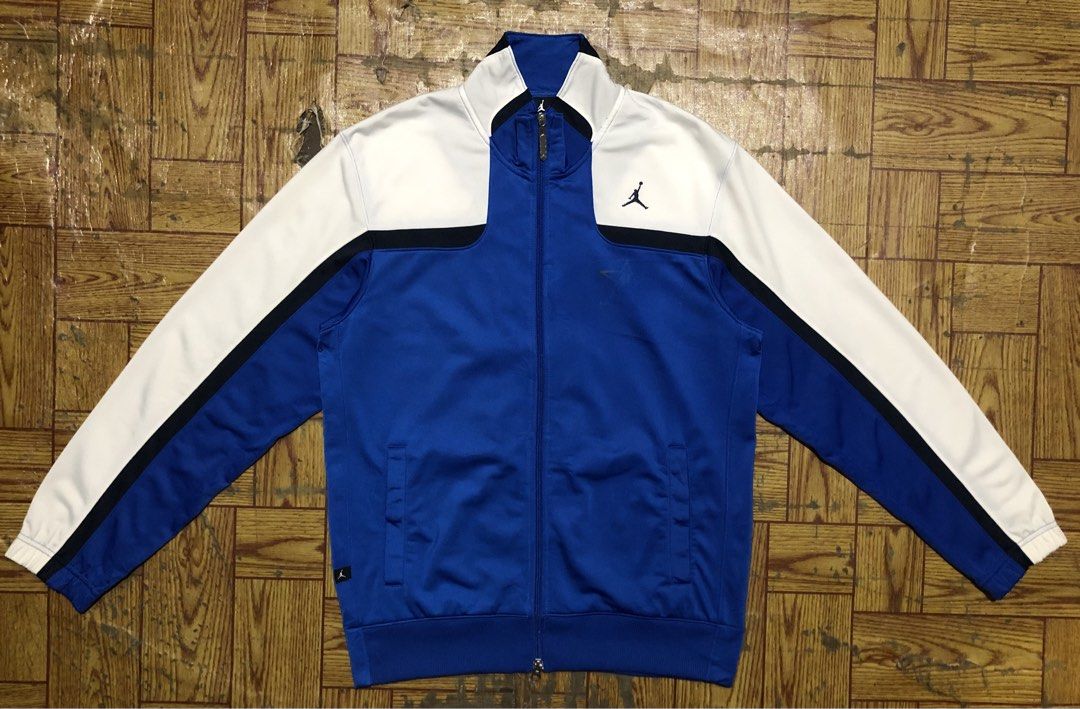VINTAGE JORDAN TRACK JACKET BLUE (Category: Coats, Jackets and Outerwear) located in Dasmarinas. Submitted by cornyxmessy (Listing ID 1467561510, Image 1). Description: width - 23 length - 29.