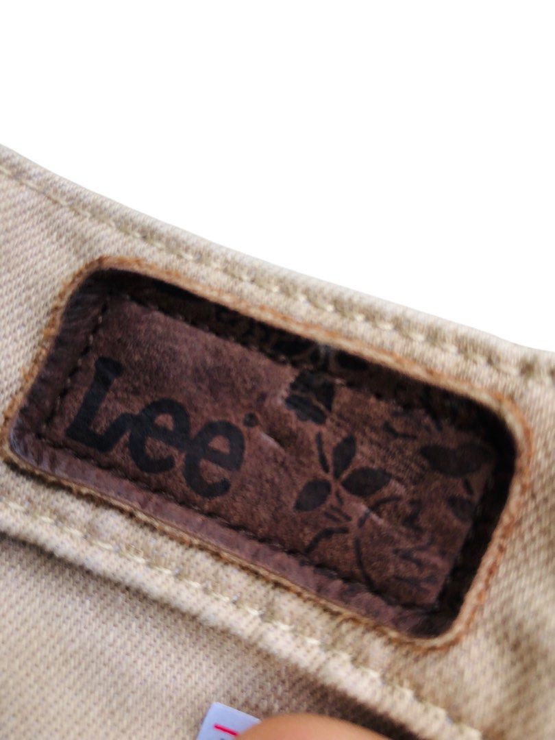 Vintage Lee Straight Cut Pants (Category: Jeans) located in Angeles City. Submitted by wwdrip (Listing ID 1467512120, Image 2). Description: VINTAGE LEE PANTS ♻️ waist : 30-32 length : 37 leg open : 7 color rate : 9.5/10 | excellent to as new issue : no issue | check details ₱500.