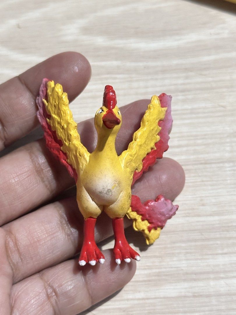 Vintage Moltres Pokemon mini figure (Category: Figurines & Statues) located in General Santos City (Dadiangas). Submitted by toysville888 (Listing ID 1467447282, Image 2). Description: vintage Moltres Pokémon mini PVC no flaws original bandai.