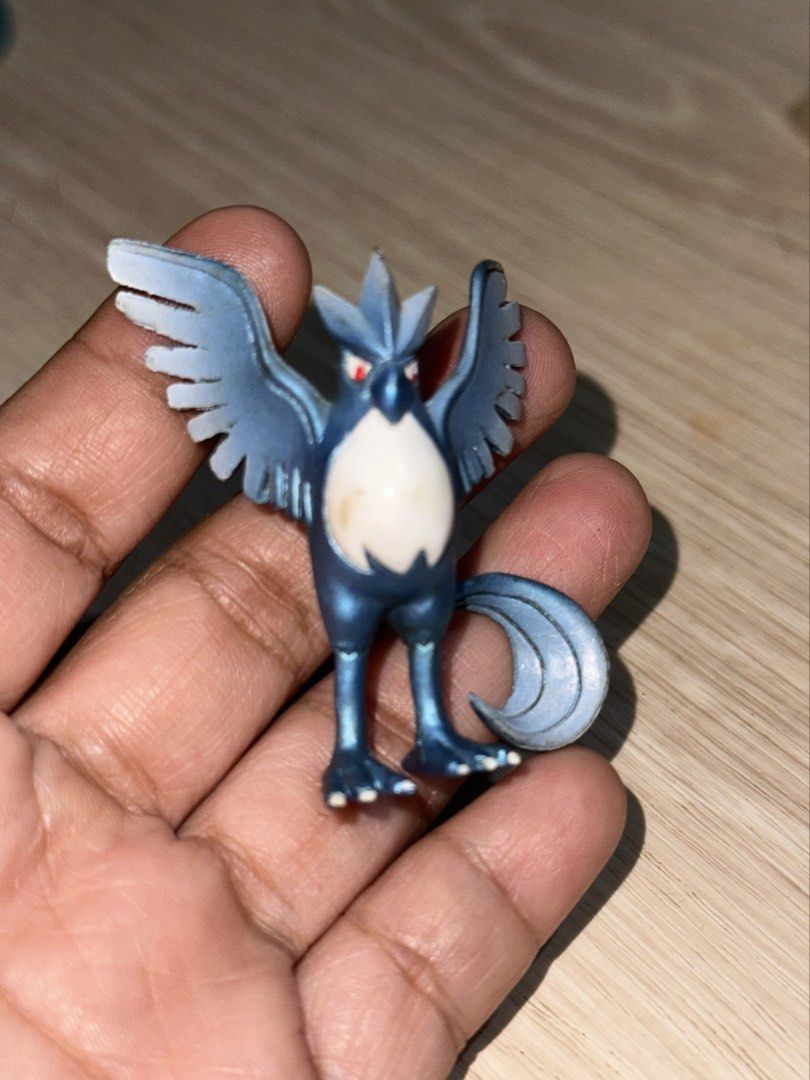 Vintage Pokemon Articuno (Category: Vintage Collectibles) located in General Santos City (Dadiangas). Submitted by toysville888 (Listing ID 1467447673, Image 1). Description: vintage 1999 Tomy Pokémon Articuno (No. 144) PVC mini figure from the original Moncolle (Monster Collection) line..