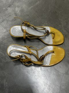 (Category: ) located in . Submitted by handmedownfinds (Listing ID 1467477329, Image 1). Description: .