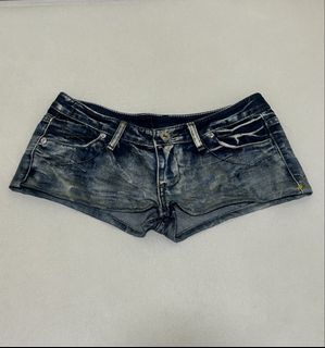 (Category: ) located in . Submitted by chloe_yuhhh (Listing ID 1467459641, Image 1). Description: .