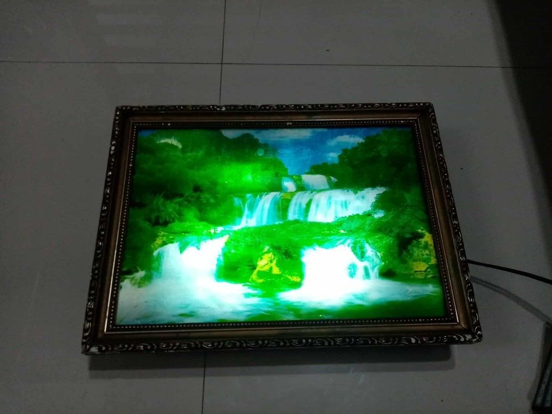 Vintage Waterfall wall lamp decor Php800. (Category: Vintage Collectibles) located in Taytay. Submitted by abeatrice77985 (Listing ID 1467364898, Image 1). Description: Vintage Waterfall wall lamp decor Php800..