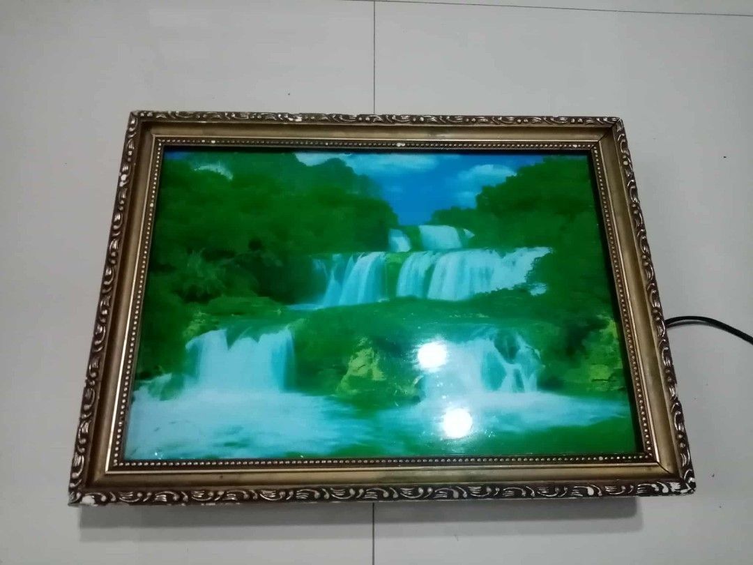 Vintage Waterfall wall lamp decor Php800. (Category: Vintage Collectibles) located in Taytay. Submitted by abeatrice77985 (Listing ID 1467364898, Image 2). Description: Vintage Waterfall wall lamp decor Php800..