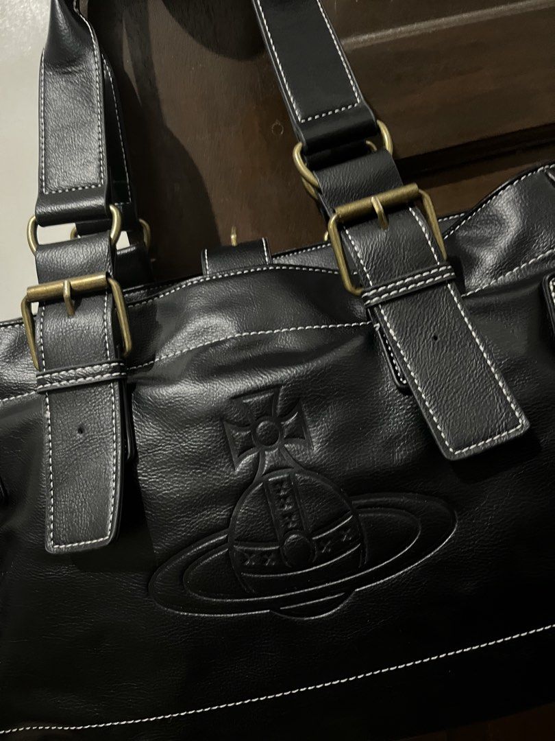 Vivienne Westwood (Category: Tote Bags) located in Angeles City. Submitted by reinhan (Listing ID 1467372082, Image 2). Description: .