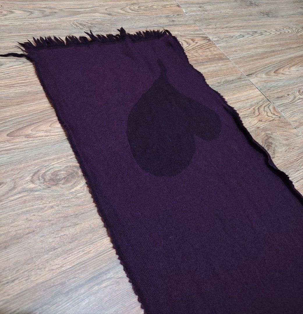 VIVIENNE WESTWOOD - Wool Scarv (Category: Scarves) located in Manila. Submitted by espesyaloffer (Listing ID 1467363530, Image 2). Description: VIVIENNE WESTWOOD - Wool Scarv Condition : 9/10 Dimensions ⬇️ Width : 12.5 Length : 58 Flaws : none P3,880 + sf.