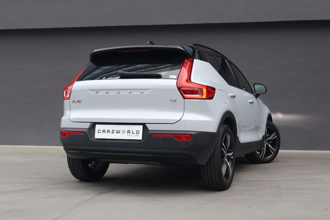 Volvo XC40 T4 R-Design (A) (Category: Used Cars) located in Singapore. Submitted by carzworld.pteltd (Listing ID 1467478293, Image 3). Description: Viewing Strictly By Appointment Only! Low Interest Rate & Flexible Bank / In House Loan Available All Trade-In Are Welcome Message to: 💬96437773 Features 4 cylinder inline 16v turbo charged engine producing 187bhp and 300nm of torque, 8 speed automatic transmission. Accessories 19" sport rims, auto h