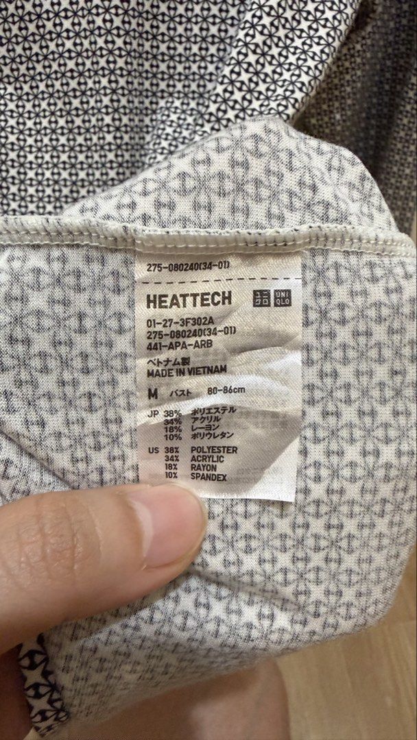 W Uniqlo heattech printed 01935 (Category: Longsleeves) located in Paranaque City. Submitted by kkattspreloved (Listing ID 1467475072, Image 3). Description: Medium on tag ❗️Items are already washed and ready to wear ❗️Mixed of personal preloved items and personal handpicked ❗️Limit your Expectations based on the price of the items that you are buying ❗️Reservation for paid items only ❗️Payment first basis no to COD ❗️No sh0pee check out ❗️No rus