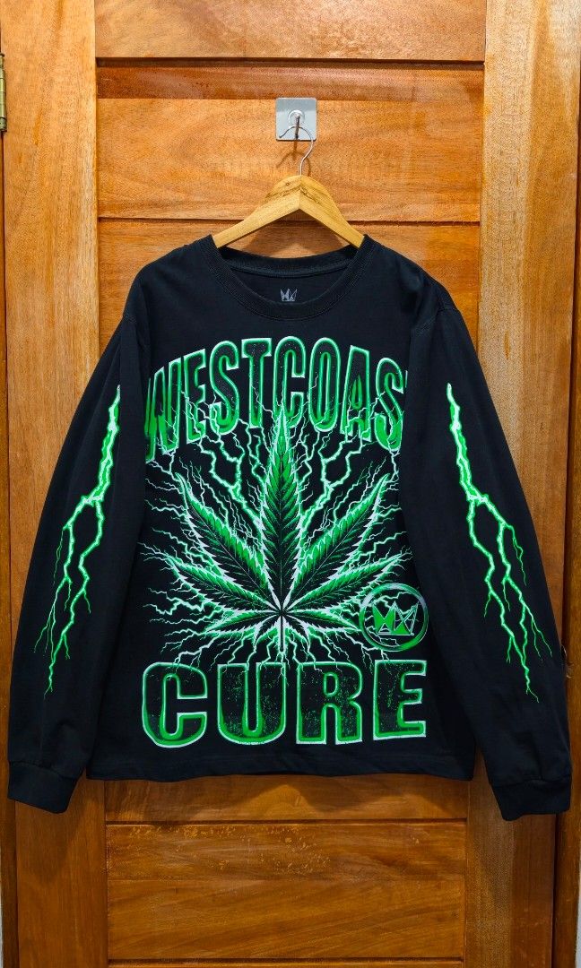 WEST COAST CURE "THUNDER" LS (BLACK) (Category: Coats, Jackets and Outerwear) located in Tabuk. Submitted by gooddropsofficial (Listing ID 1467390012, Image 2). Description: WEST COAST CURE "THUNDER" LS (BLACK) WITH BACK HIT / HEAVY CLOTH ▪️ WIDTH: 23" ▪️ LENGTH: 30.5" ▪️ SIZE: L-XL FIT ▪️ COLOR RATE: GOOD AS NEW ▪️ CONDITION: GOOD AS NEW ▪️ ISSUE: NONE ▪️ WASHED AND READY TO USE.