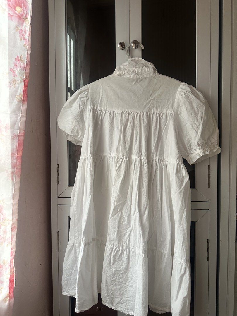 White Collared Dress (Category: Dresses) located in Cagayan de Oro. Submitted by zm1.declutter (Listing ID 1467432872, Image 2). Description: .
