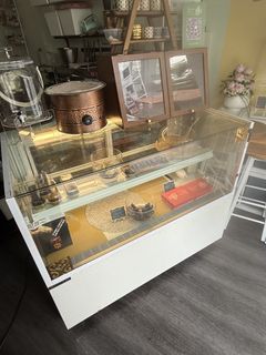 Cake Display Chiller, TV & Home Appliances, Kitchen Appliances ...