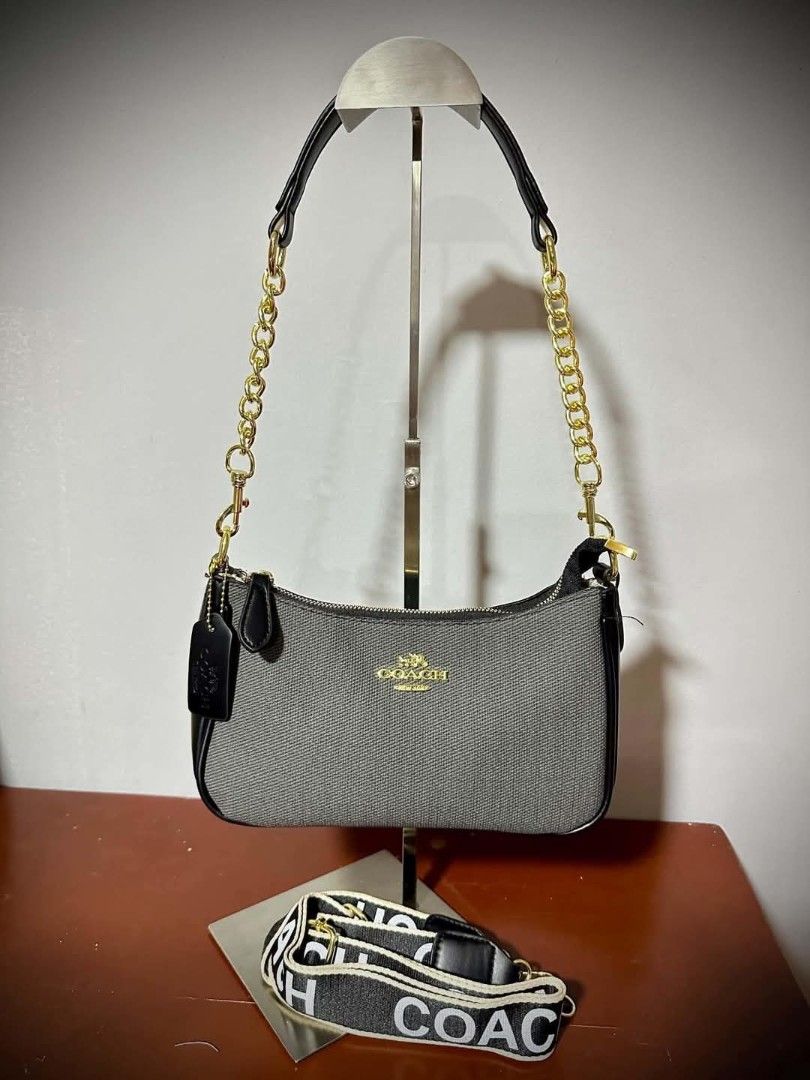 WHOLESALE C0ACH SHOHLDER BAG (Category: Shoulder Bags) located in Manila. Submitted by _bylodia (Listing ID 1467550532, Image 1). Description: 350 minimum of 10 pcs.