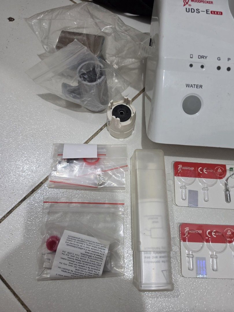 Woodpecker ultrasonic scaler (Category: Medical Supplies & Tools) located in Paranaque City. Submitted by kimgyucart (Listing ID 1467363025, Image 2). Description: Woodpecker ultrasonic scaler Complete parts, with free bag only used for DPH what you see is what you get issue: water knob does not move (nastuck nung pinacheck sa woodpecker) but still works well, can send videos upon request Bought for P13,000 Selling for P9,000 nego RFS: wont be us
