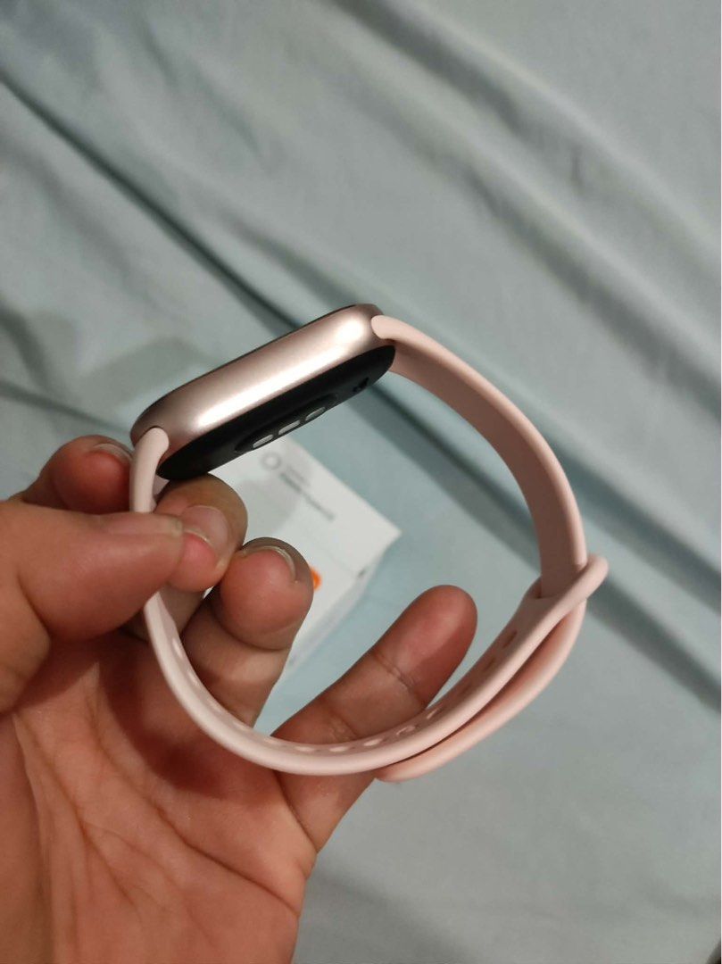 Xiaomi Smart Band 10 (Category: Wearables & Smart Watches) located in Quezon City. Submitted by crlpd (Listing ID 1467568603, Image 2). Description: - Brand: Xiaomi Smart Band 10 - Color: Pink strap with rose gold casing - Condition: Excellent, complete with original box and charging cable - OS: Powered by Xiaomi HyperOS - Key Features: 150+ sports modes, all-around health monitoring, 5ATM water resistance, and multiple band faces.