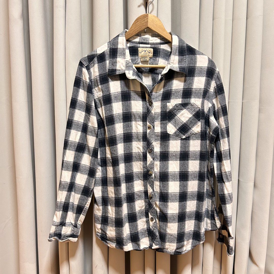 XL Blue Mountain Black White Plaid Button Down (Category: Tshirts & Polo Shirts ) located in Rizal. Submitted by from99abovecloset (Listing ID 1467366821, Image 1). Description: CODE:062 Size: XL Armhole (laid flat):10” Bust (around): 50” Length (laid flat): 28” Cotton | loose | like new .