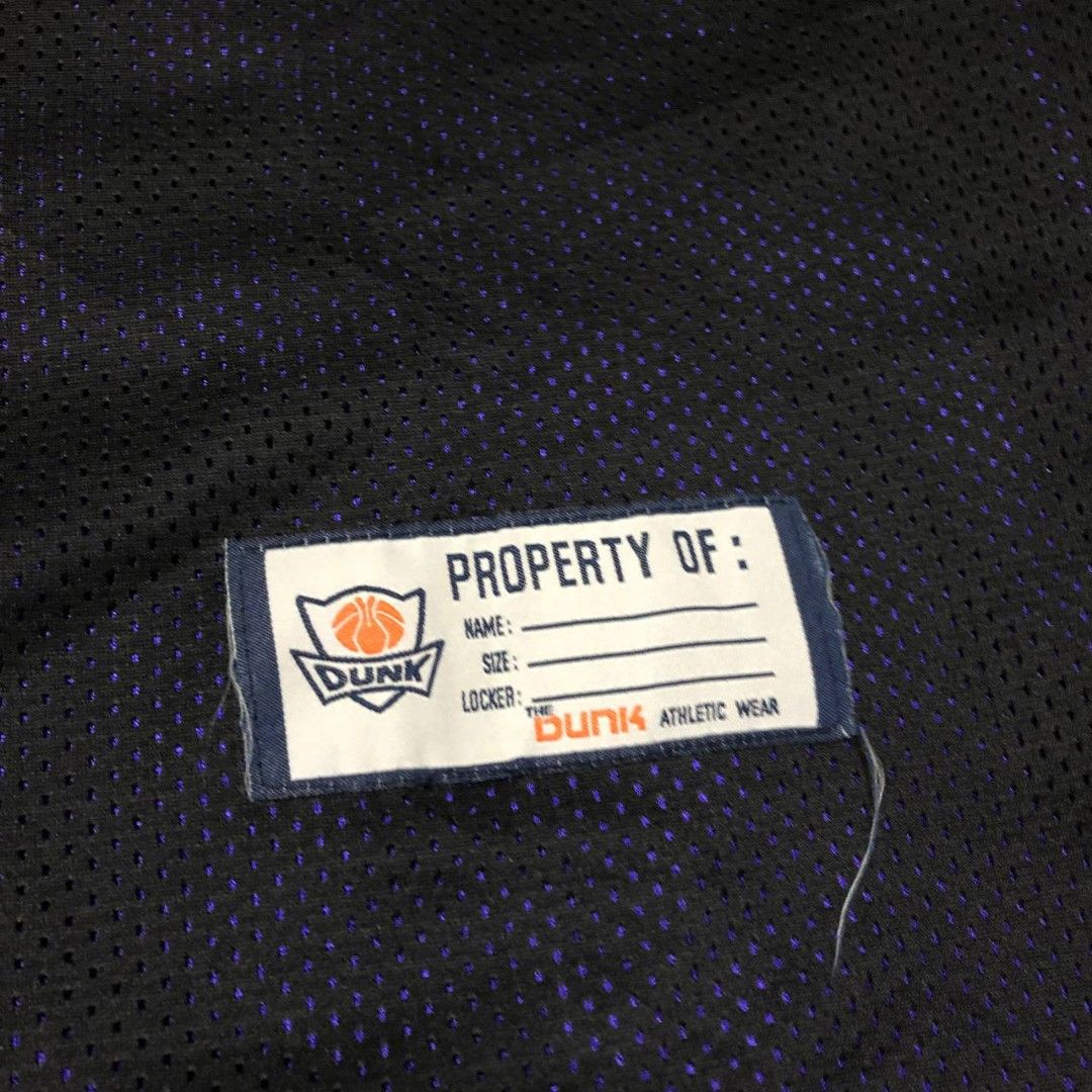 Y2k DUNK Basketball Jersey (reversible) (Category: Activewear) located in Camiling. Submitted by thriftscape2024 (Listing ID 1467468614, Image 3). Description: Excellent Condition Color rate: 9/10 Issue: ❌❌❌ Dimes: W22xL29.