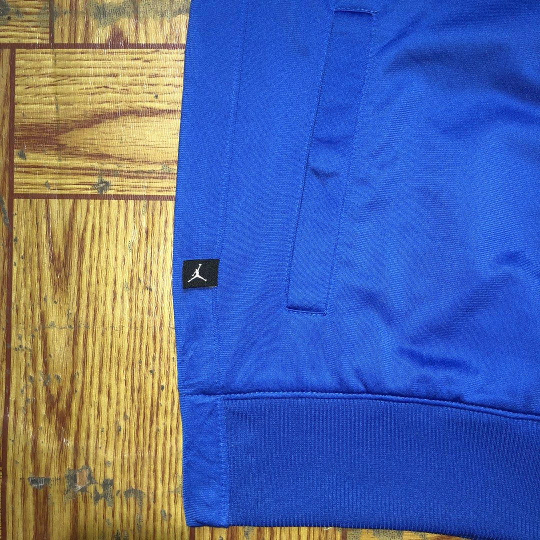 Y2K JORDAN FULL ZIP TRACK JACKET (Category: Coats, Jackets and Outerwear) located in Dasmarinas. Submitted by corenyxmessy_3rd_account (Listing ID 1467548498, Image 3). Description: width - 23 length - 29.