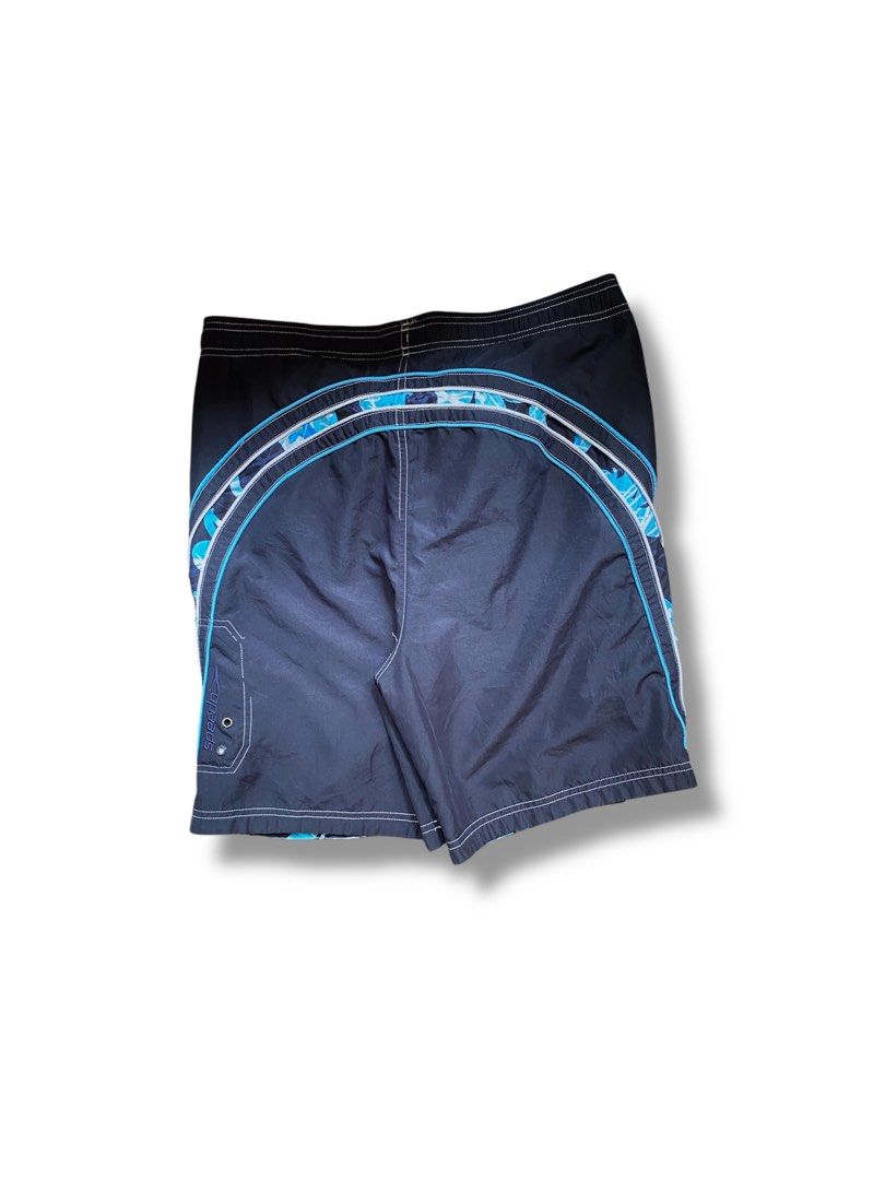 Y2K Speedo Arc Boardshorts (Category: Shorts) located in Tabaco. Submitted by thriftyarchives (Listing ID 1467473463, Image 3). Description: Size 34 Color rate:9.9/10 loose stitch Length: 20in. Hem: 11in..