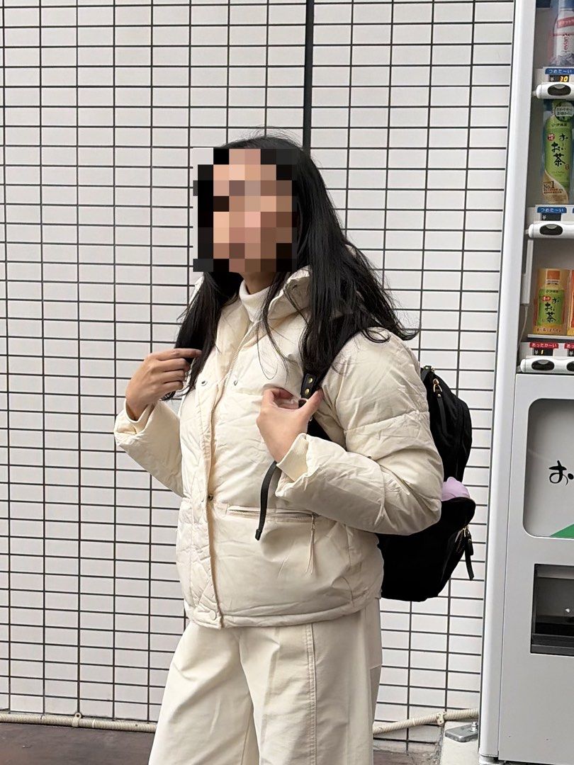 Yato Cream Puffer Jacket With High Neck (Category: Coats, Jackets and Outerwear) located in San Fernando. Submitted by akcd12 (Listing ID 1467453816, Image 3). Description: Used once only + Newly washed 🧺 Size: medium Can ship via j&t just add 100 .