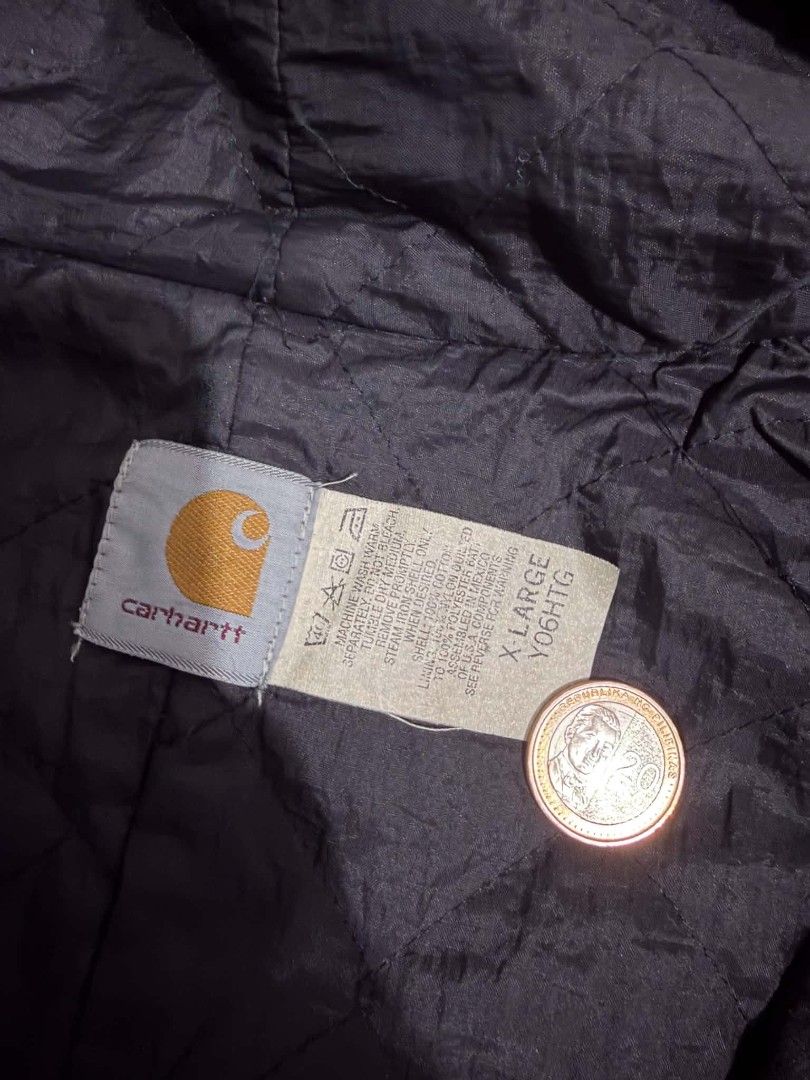 CARHARTT ACTIVE YO6 HTG (Category: Coats, Jackets and Outerwear) located in Taguig. Submitted by rgn_26 (Listing ID 1467559430, Image 3). Description: YO6 HTG 22 x 25.