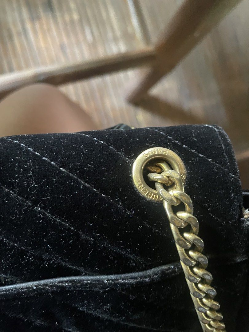 YSL (Category: Luxury Bags & Wallets) located in San Carlos. Submitted by graciahoney (Listing ID 1467413273, Image 3). Description: .