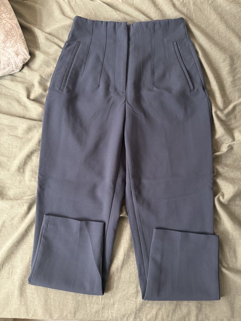 ZARA — High-Waisted Tailored Pants (Category: Jeans) located in Manila. Submitted by tricia_lara (Listing ID 1467403335, Image 1). Description: Perfect for smart casual fit 😌 I had the length altered for about 1.5 inches 🥹 but still a good fit! Shipping via grab/lalamove only 📍 Taft Manila .