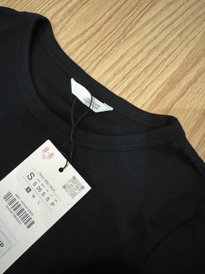 ZARA | Longsleeves Cotton Top - Small (Category: Longsleeves) located in Roxas City. Submitted by elliesuite (Listing ID 1467514711, Image 3). Description: Read: LAST PRICE POSTED ‼️ NO WHEN WORN ‼️ NO MEASUREMENTS ‼️ Brand New with Tags Size: Small Stretchable A basic closet must have! SF c/o Buyer. (JRS Express ONLY ₱150 - no other courier) No grab/lala (not from the Metro) All sales are final. No REFUND. No return / exchange. .