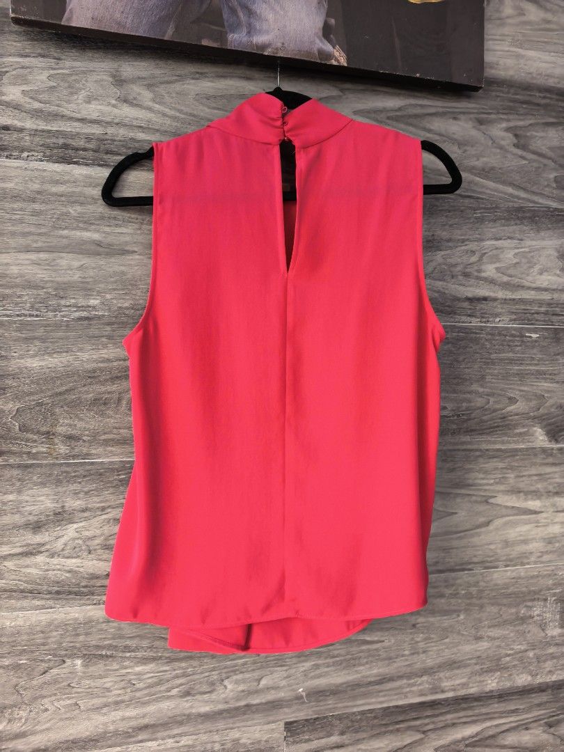 Zara blouse (Category: Blouses) located in Paranaque City. Submitted by 28th_prelove (Listing ID 1467409544, Image 2). Description: .