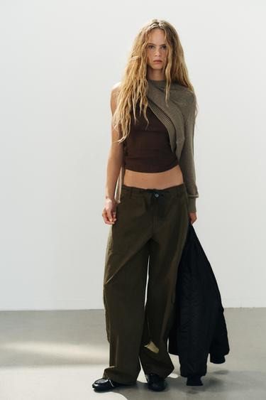 Zara Cargo Trousers (Category: Jeans) located in Manila. Submitted by shesells3ashells (Listing ID 1467448404, Image 1). Description: missing zipper.