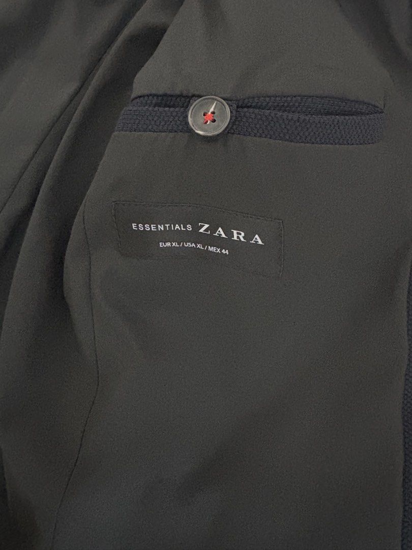 Zara Essentials Navy Blue Blazer Size XL (Category: Coats, Jackets and Outerwear) located in Makati City. Submitted by neelojosue75925 (Listing ID 1467372451, Image 3). Description: - Brand/Model: Zara Essentials Navy Blue Blazer - Size: EUR XL, USA XL, MEX 44 - Fit & Style: Structured fit, two-button front closure, single back vent - Pockets: Front flap pockets and one interior pocket - Origin: Made in Morocco - Condition/Use: Clean fabric, idea