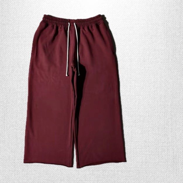 1026 Sweat pants (Category: Jeans) located in Quezon City. Submitted by jizpsa (Listing ID 1467716224, Image 1). Description: Green and Maroon Sweat Pants Size XL 99cm length Pink Sweat Pants Size Small 90cm length.