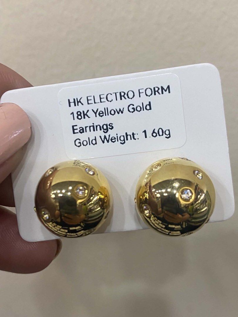 18k HK earrings (Category: Earrings) located in Manila. Submitted by mightystone_77b719 (Listing ID 1467698666, Image 1). Description: .