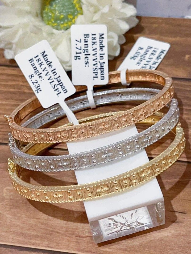 18k Japan gold bangle (Category: Bracelets) located in Manila. Submitted by bhelgoldseller2ndaccount (Listing ID 1467689949, Image 2). Description: New!!✨New!!✨New!! Authentic 18k Japan Golds 💯pawnable/naisasanla 💯with high appraisal rate 💯good investment 💯Direct supplier price 👉OPEN for resellers 🌺please take time to evaluate their actual sizes and grams 👉Best panggift for all occasions ✅ Sold per grams not per piece Kya lowest price ✅Wit