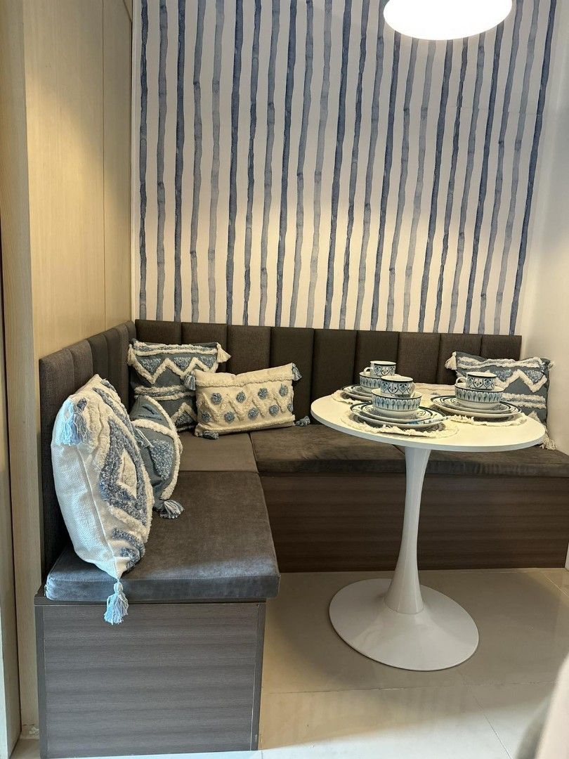 1 Bedroom for Rent (Category: Apartments & Condos) located in Manila. Submitted by tricia.flores (Listing ID 1467654576, Image 3). Description: 1 Bedroom with Balcony Tower 1B 23.05sqm 9th Floor Tower 4&5 Amenity View Php 18,000 inclusive of dues, exclusive of utilities Minimum 1 year period 2 months deposit, 1 month advance 11 PDCs.