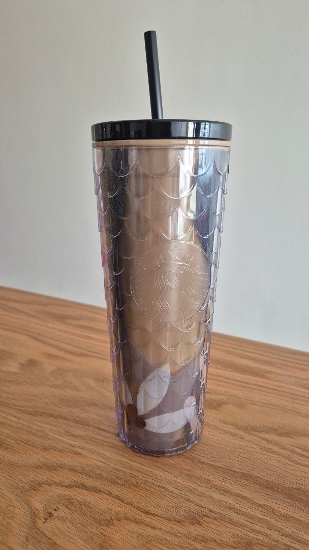 2025 Starbucks Tumbler Cold cup (Category: Water Bottles & Tumblers) located in Dasmarinas. Submitted by bzbeezcar0u5el1 (Listing ID 1467630320, Image 2). Description: - Authentic Starbucks cold cup tumbler - Transparent brown body with chic scale texture and floral accent - Includes matching black lid and black straw - Brand new, never used, and stored properly in its original box - Comes with original inside paper wrapping (great for gifting!) 