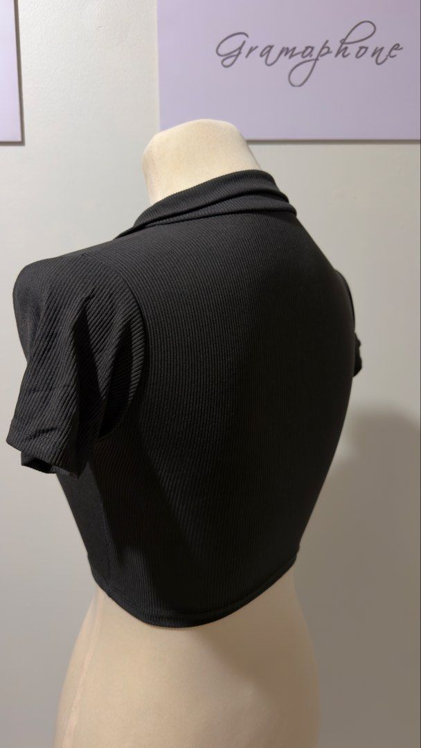 20 pesos (Category: Shirts) located in Tarlac. Submitted by mileeeesss (Listing ID 1467648273, Image 3). Description: Decluttering 🎀 Xs/s ₱20 📌 PLEASE READ BEFORE BUYING: Payment First Policy (Strictly NO COD) No Reservation — First to pay gets the item. Manage your expectations: Preloved items may have minimal flaws / signs of use / minor issues. Bawal po sa maarte / sensitive buyers. Actual photos already posted. What you see is what you get 