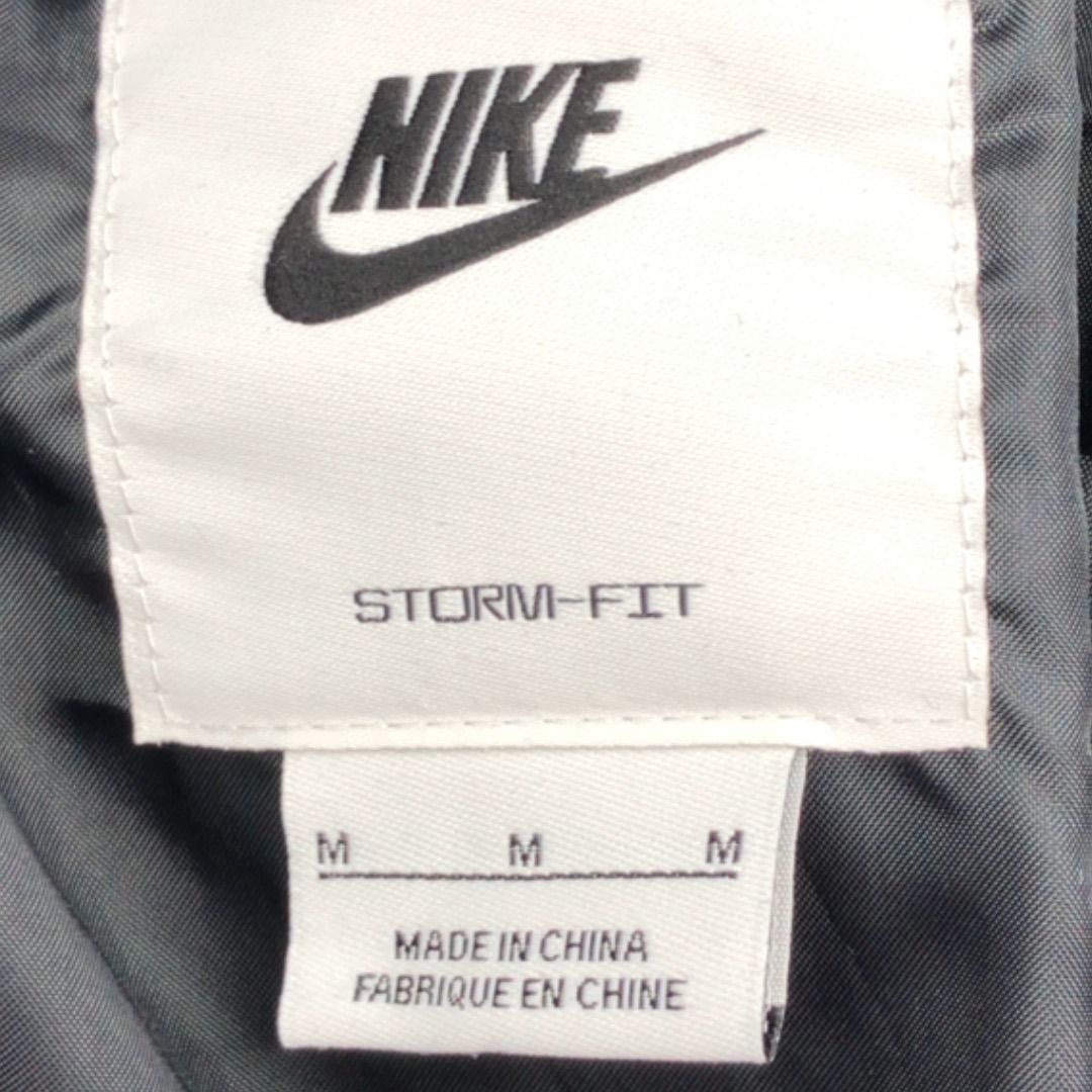 267009844 NIKE CLOTHES JACKET STORM- FIT SIZE MEDIUM BLACK (Category: Coats, Jackets and Outerwear) located in Taguig. Submitted by ecoring.ph (Listing ID 1467615768, Image 3). Description: ◆CONDITION: B ◆DESCRIPTIONS: (Other defects/info:) The body of the jacket has minimal stains and shows signs of use. * SIZE: ◆SHOULDER TO SHOULDER: 23.5inches. (approximately only) ◆BUST: 44inches. (approximately only) ◆ LENGTH: 23inches. (approximately only) 