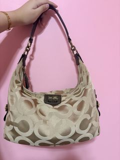 (Category: ) located in . Submitted by blair.n.co (Listing ID 1467713842, Image 1). Description: .