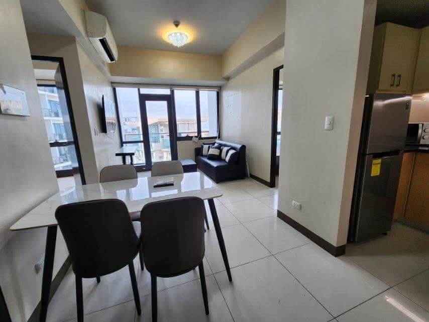 2BR FOR RENT in The Florence Tower 2 (Category: Apartments & Condos) located in Taguig. Submitted by louie.catandijan (Listing ID 1467686399, Image 2). Description: ₱65,000/month A fully furnished 2br in The Florence Tower 2, McKinley Hill, Taguig City. Great location, ready to view. Fully Furnished · 71 sqm 🛋️ Inclusions: Bed with mattress, Sofa, Dining table & chairs, TV, Aircon, Refrigerator, Washing machine, Microwave, Stove / cooktop, Range