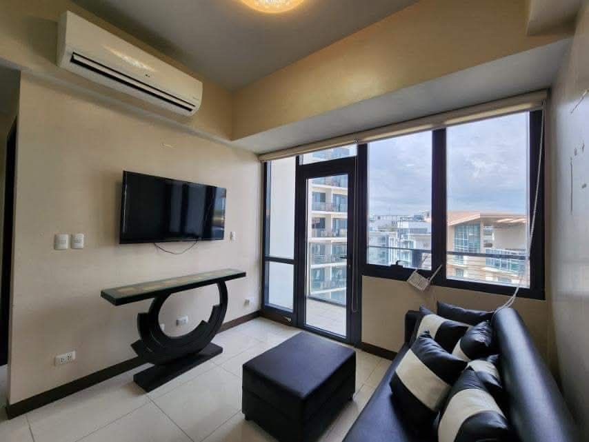 2BR FOR RENT in The Florence Tower 2 (Category: Apartments & Condos) located in Taguig. Submitted by louie.catandijan (Listing ID 1467686399, Image 3). Description: ₱65,000/month A fully furnished 2br in The Florence Tower 2, McKinley Hill, Taguig City. Great location, ready to view. Fully Furnished · 71 sqm 🛋️ Inclusions: Bed with mattress, Sofa, Dining table & chairs, TV, Aircon, Refrigerator, Washing machine, Microwave, Stove / cooktop, Range