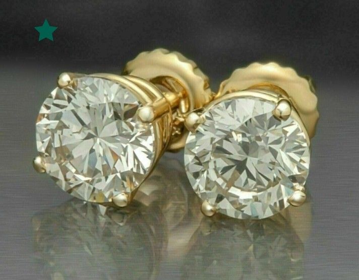2ct round cut lab grown diamond stud earrings 14kgold (Category: Earrings) located in Manila. Submitted by jewel808 (Listing ID 1467830305, Image 1). Description: 2ct round cut lab grown diamond stud earrings 14kgold pre order.
