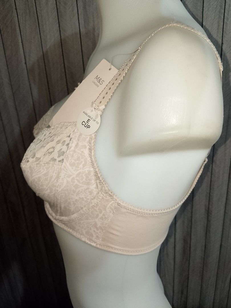 34b MARK'S & SPENCER BRA NO PADS WITH UNDERWIRE (Category: Undergarments & Loungewear) located in Manila. Submitted by truecrystal-1407 (Listing ID 1467648224, Image 3). Description: NOT THRIFTED ORIGINAL M&S SELLING LOW BNWT.