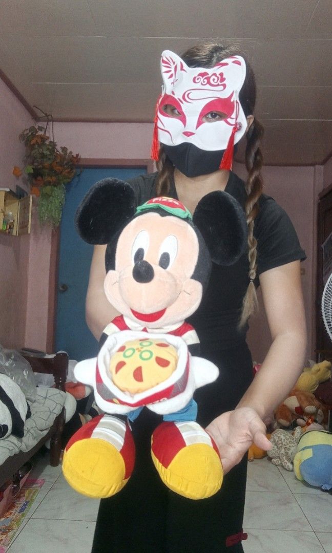 37cm mickey mouse pizza delivery stuffedtoys (Category: Plushies & Soft Toys) located in Echague. Submitted by manikaisabelavarietyshop (Listing ID 1467745667, Image 2). Description: 37cm mickey mouse pizza delivery stuffedtoys.