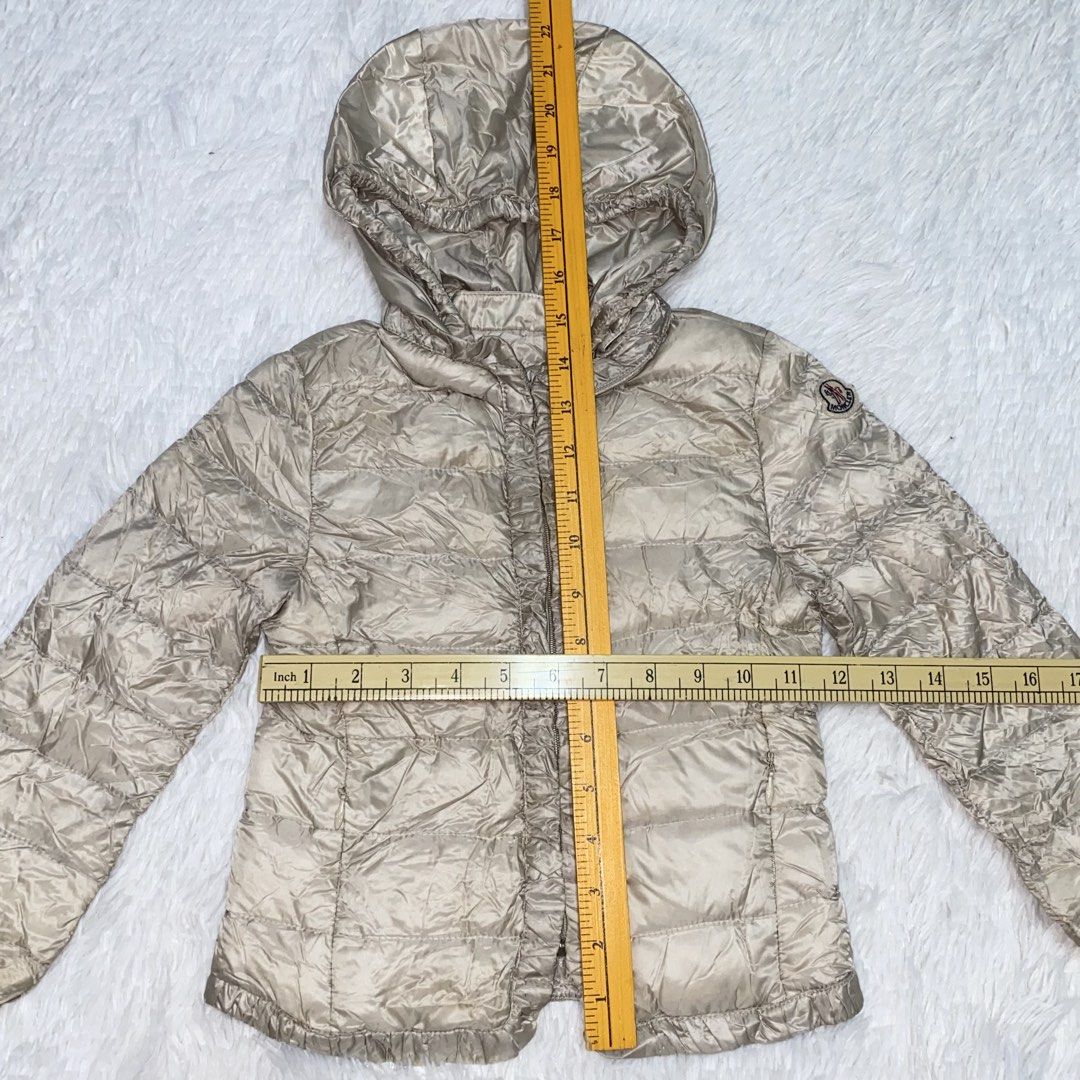 4 Years Old Moncler Winter (Category: Babies & Kids Fashion) located in Bulacan. Submitted by jexmd (Listing ID 1467728521, Image 2). Description: Stain.