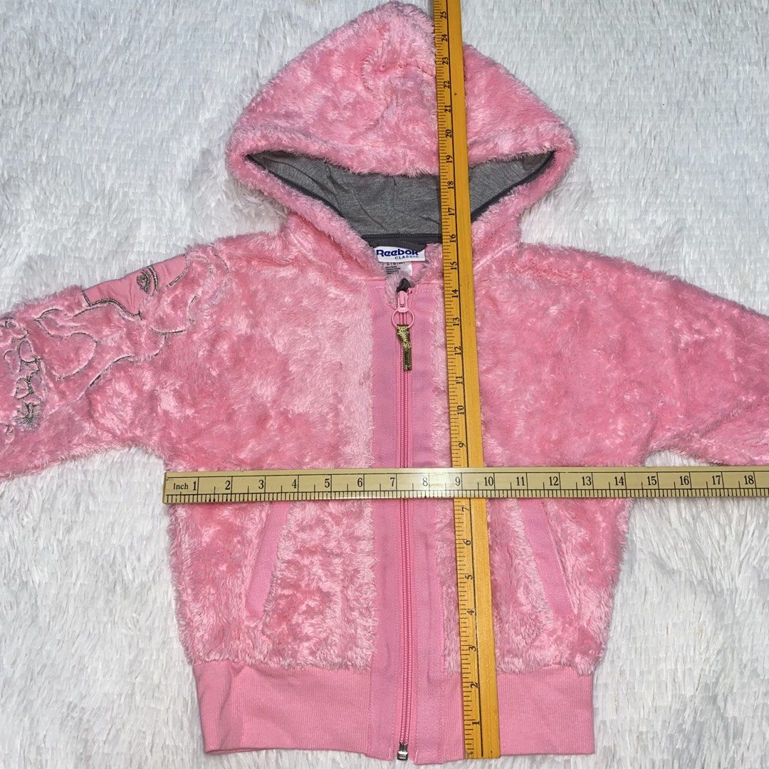 5-6 Years Old Reebok Winter (Category: Babies & Kids Fashion) located in Bulacan. Submitted by jexmd (Listing ID 1467689333, Image 2). Description: .