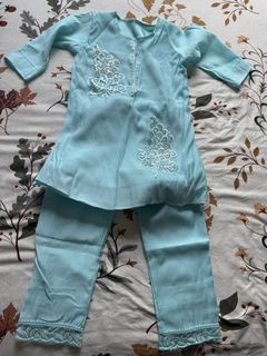 (Category: ) located in . Submitted by greatdealatbest (Listing ID 1467662004, Image 1). Description: .