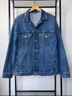 (Kategori: ) berada di . Dikirim oleh closetdanu (ID iklan 1467815342, Gambar 1). Deskripsi: .