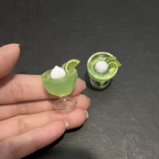 （分類：）位於 。 由 nadial. 提交（商品編號 1467759785，圖片 1）。簡介： 。
